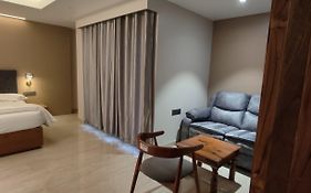 Sakthi Holiday'S Inn